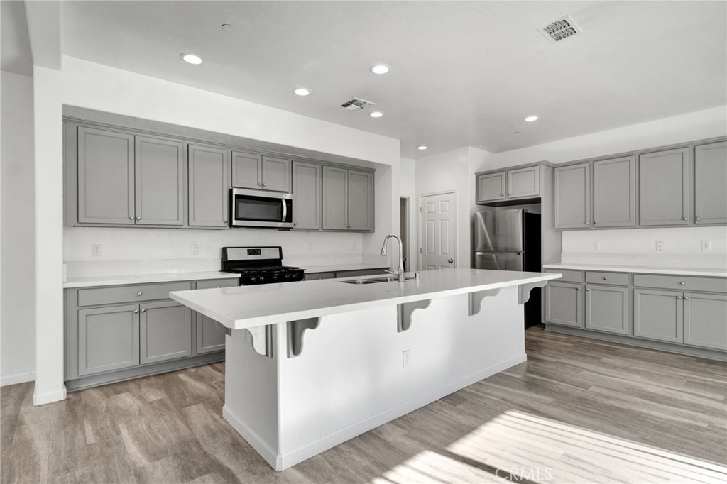 6647 East Vassar, Fresno, CA 93727