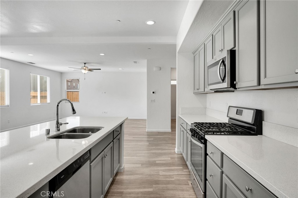 6647 East Vassar, Fresno, CA 93727