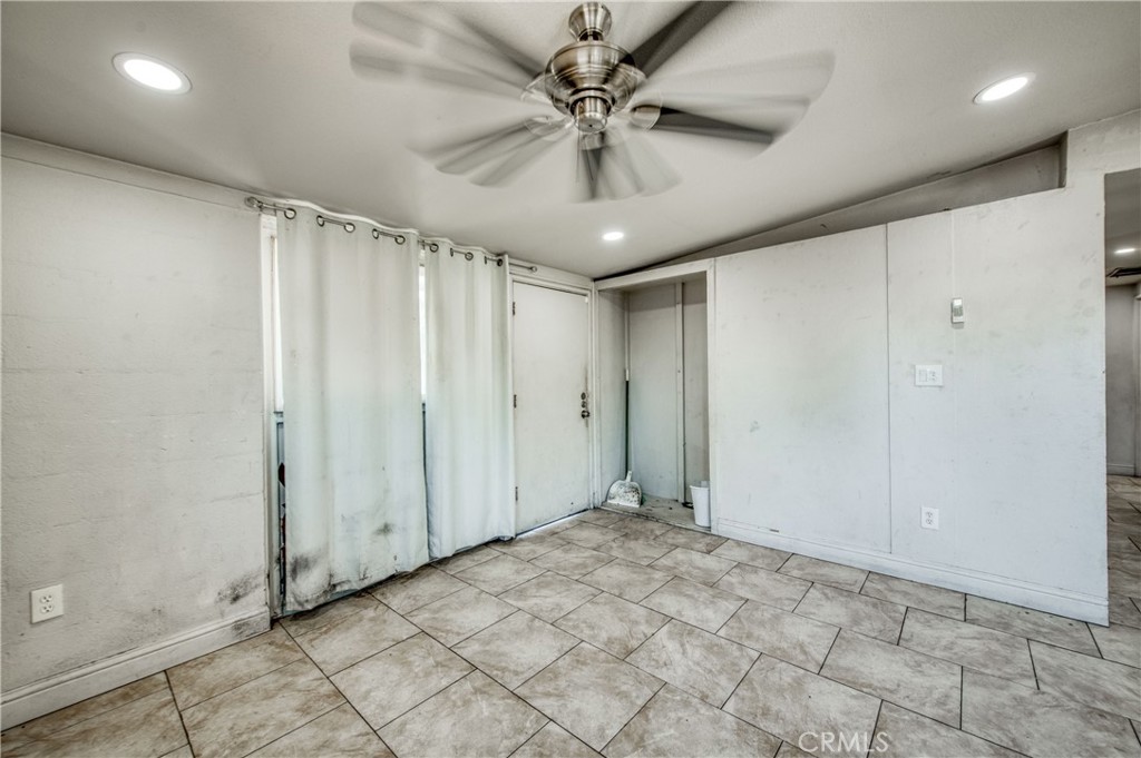 2326 E Hampton, Fresno, CA 93726