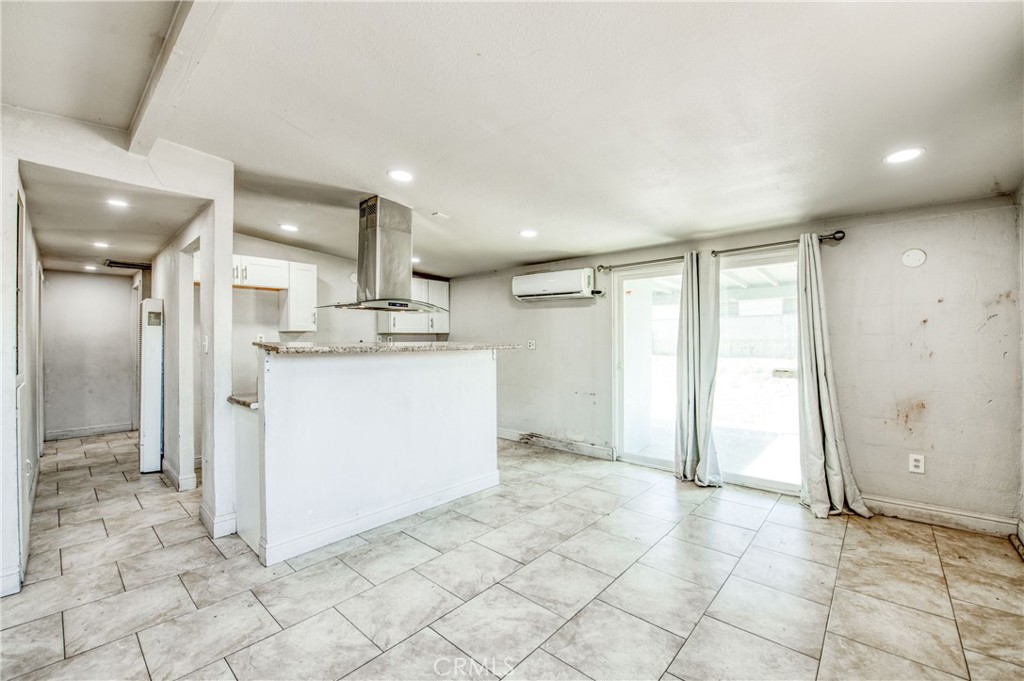 2326 E Hampton, Fresno, CA 93726