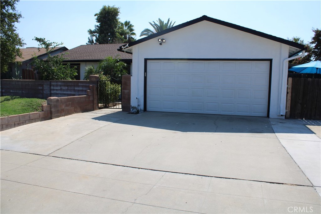 5822 E Ramona, Fresno, CA 93727