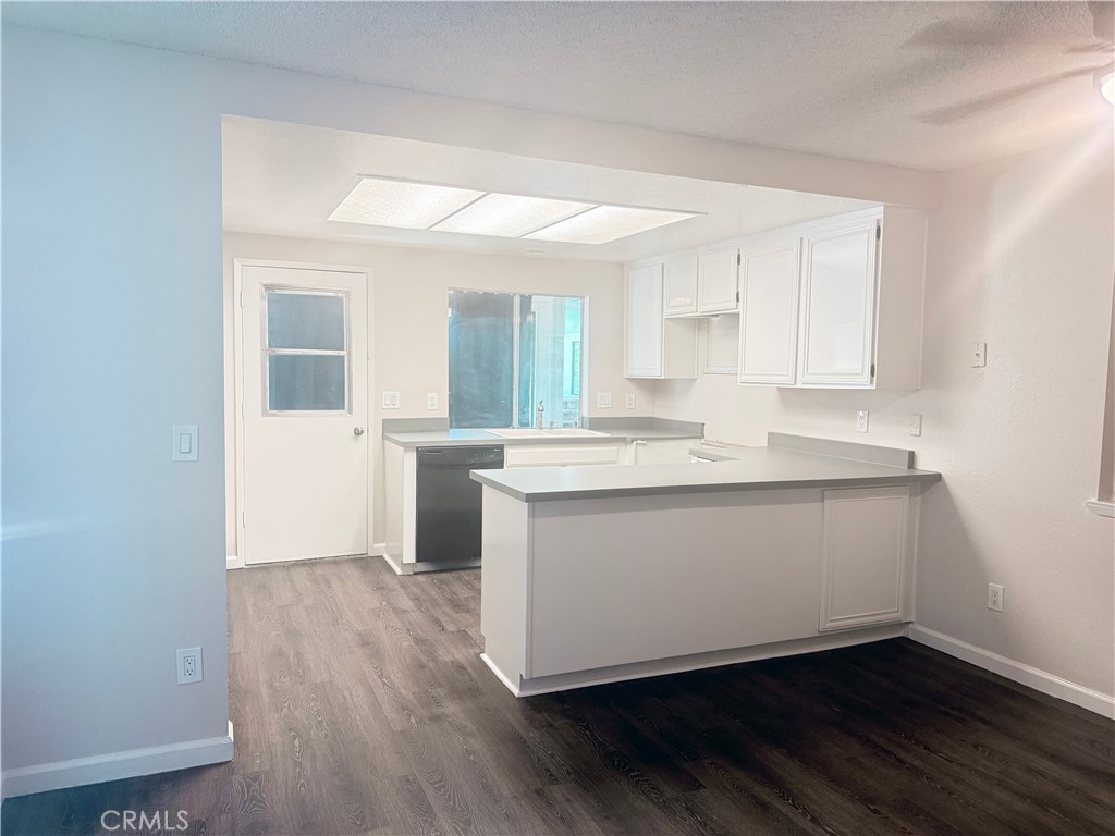 5822 E Ramona, Fresno, CA 93727
