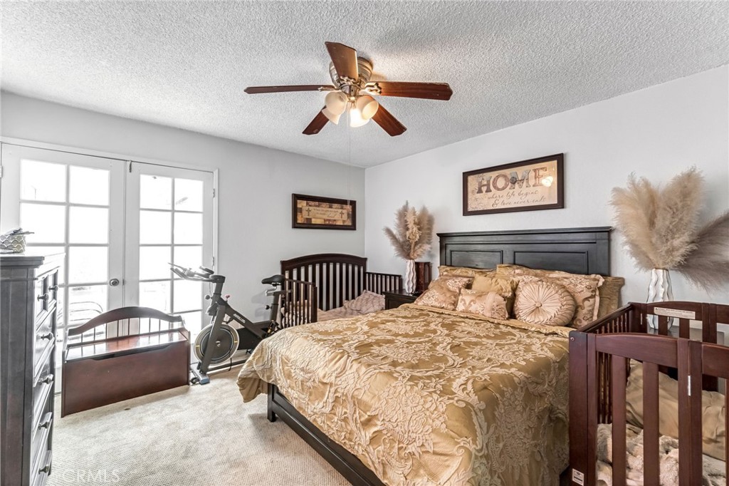 4883 E Geary St, Fresno, CA 93725