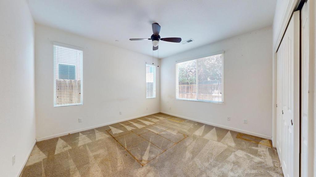 7392 Robinson, Fresno, CA 93737