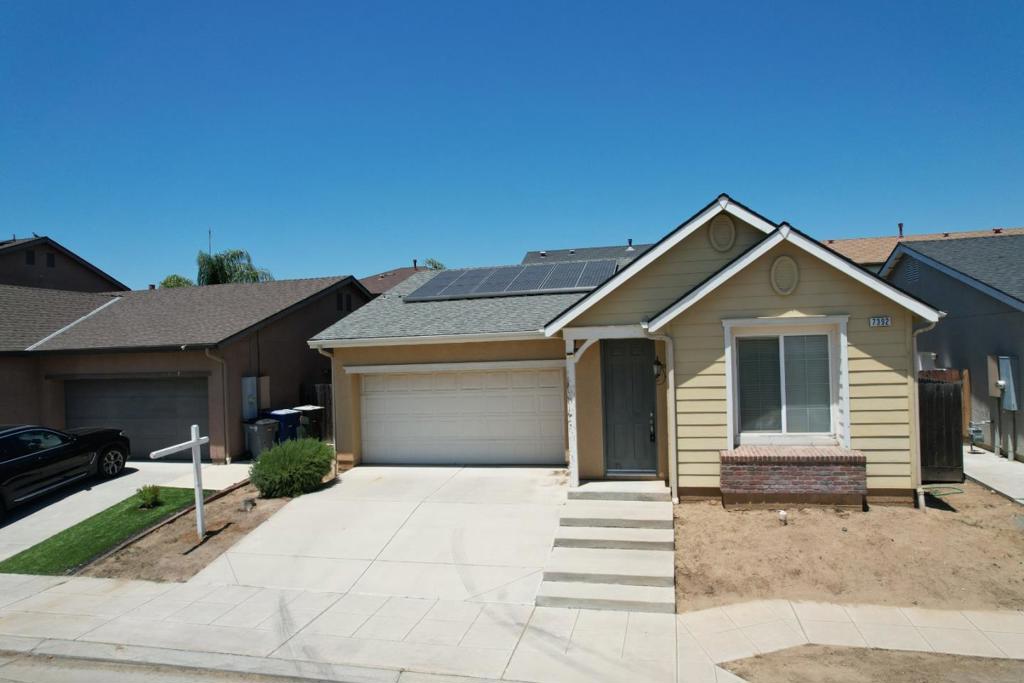 7392 Robinson, Fresno, CA 93737