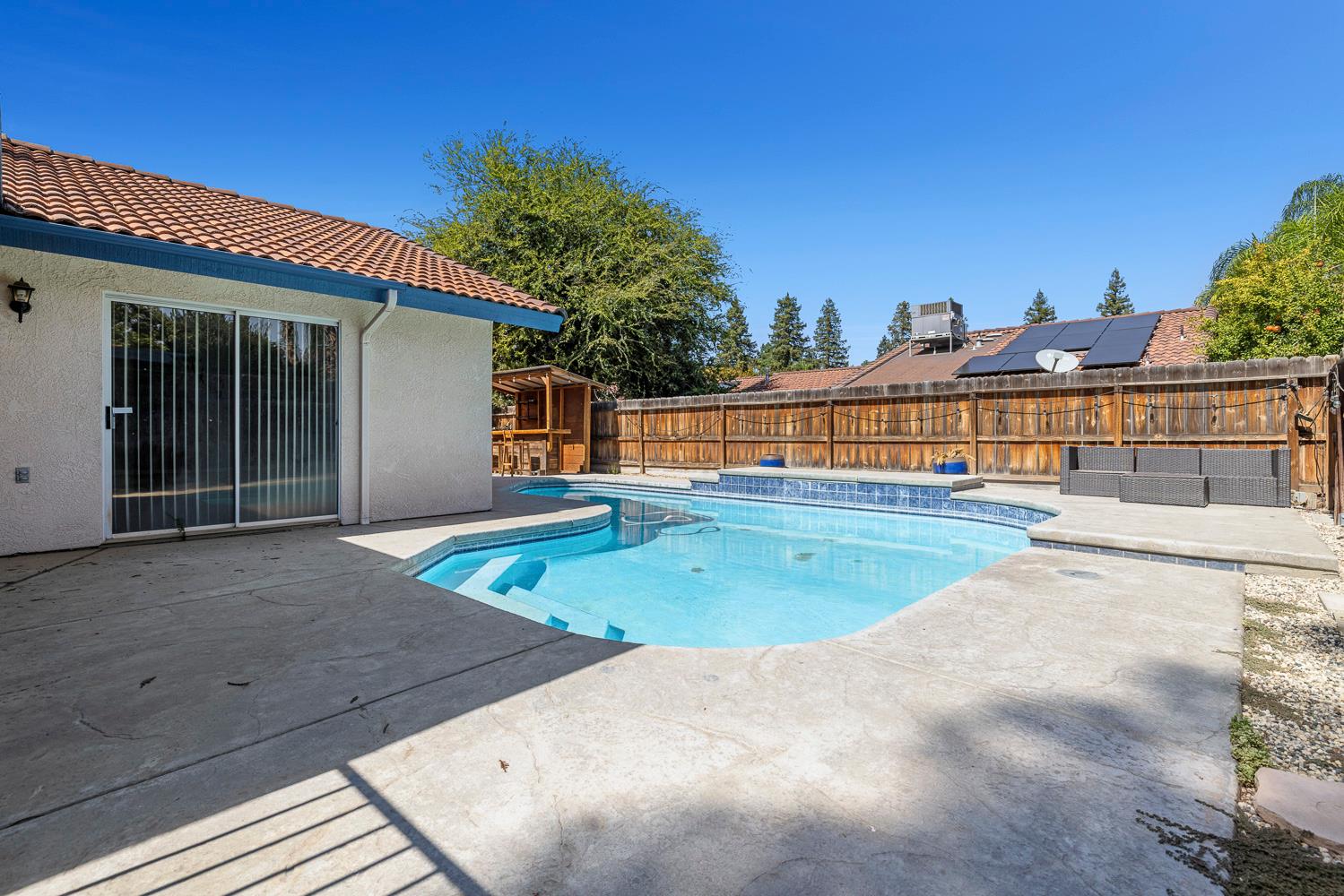 5838 W Fallon Ave, Fresno, CA 93722