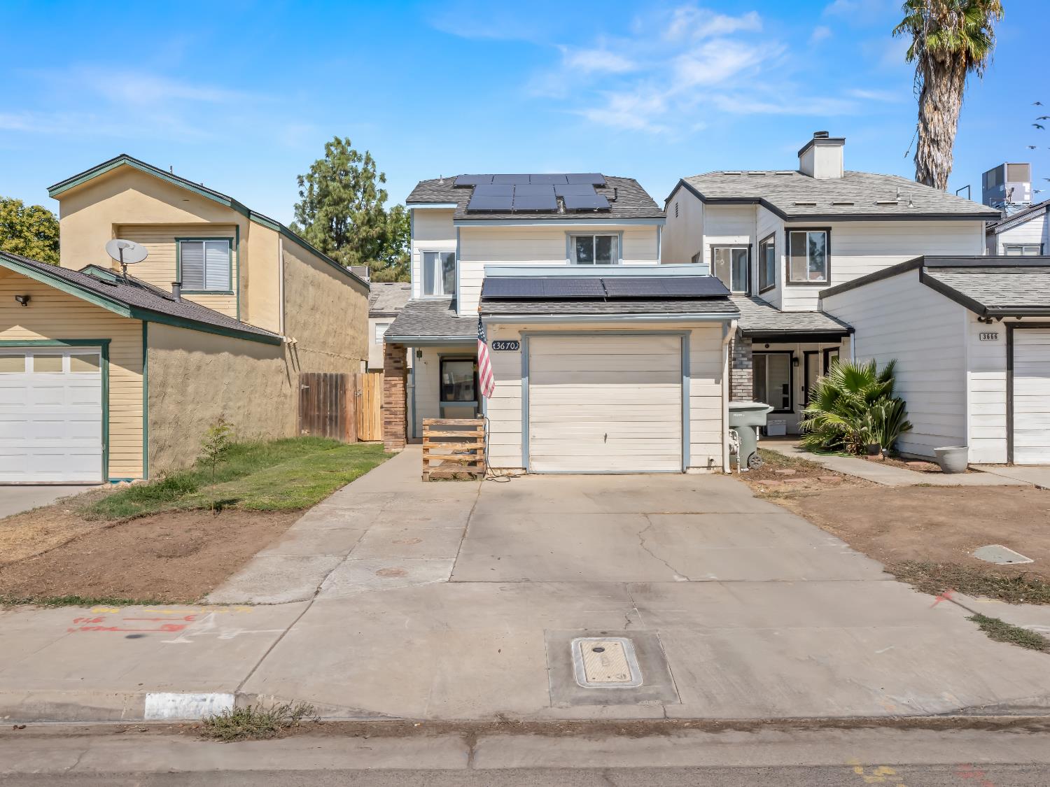 3670 W Terrace Ave, Fresno, CA 93722