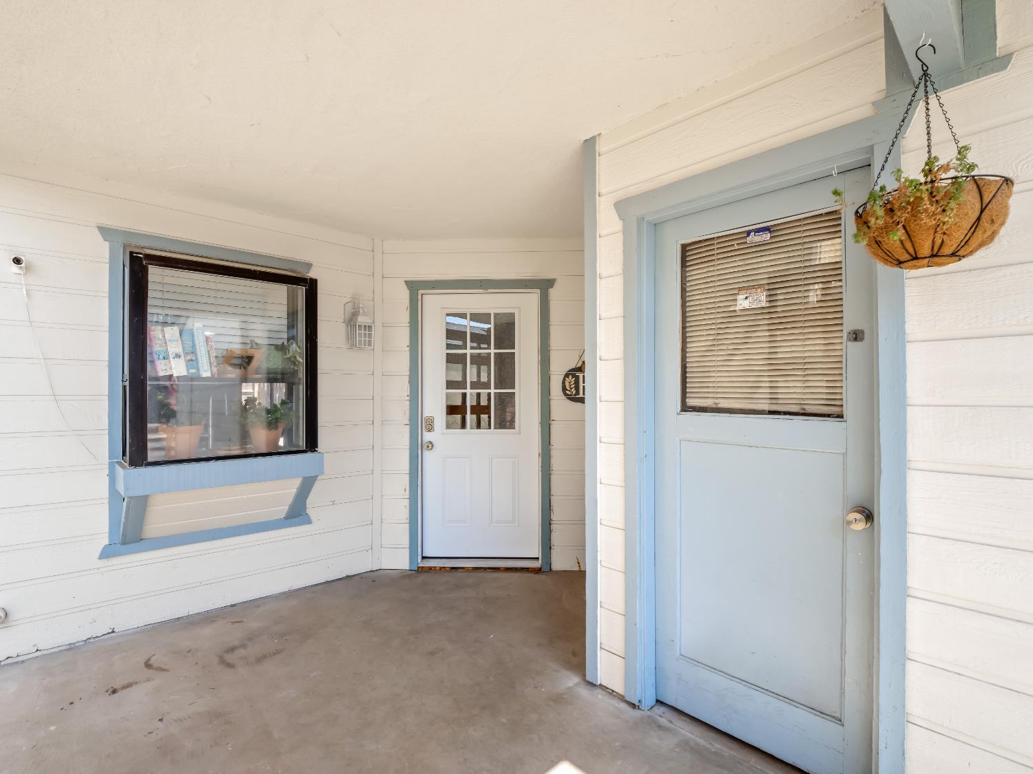 3670 W Terrace Ave, Fresno, CA 93722