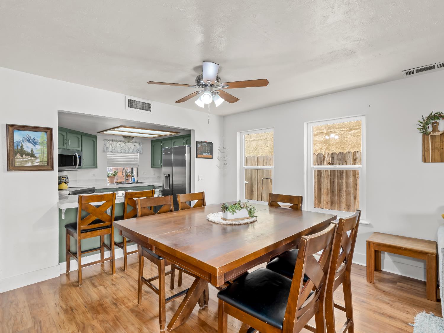 3670 W Terrace Ave, Fresno, CA 93722