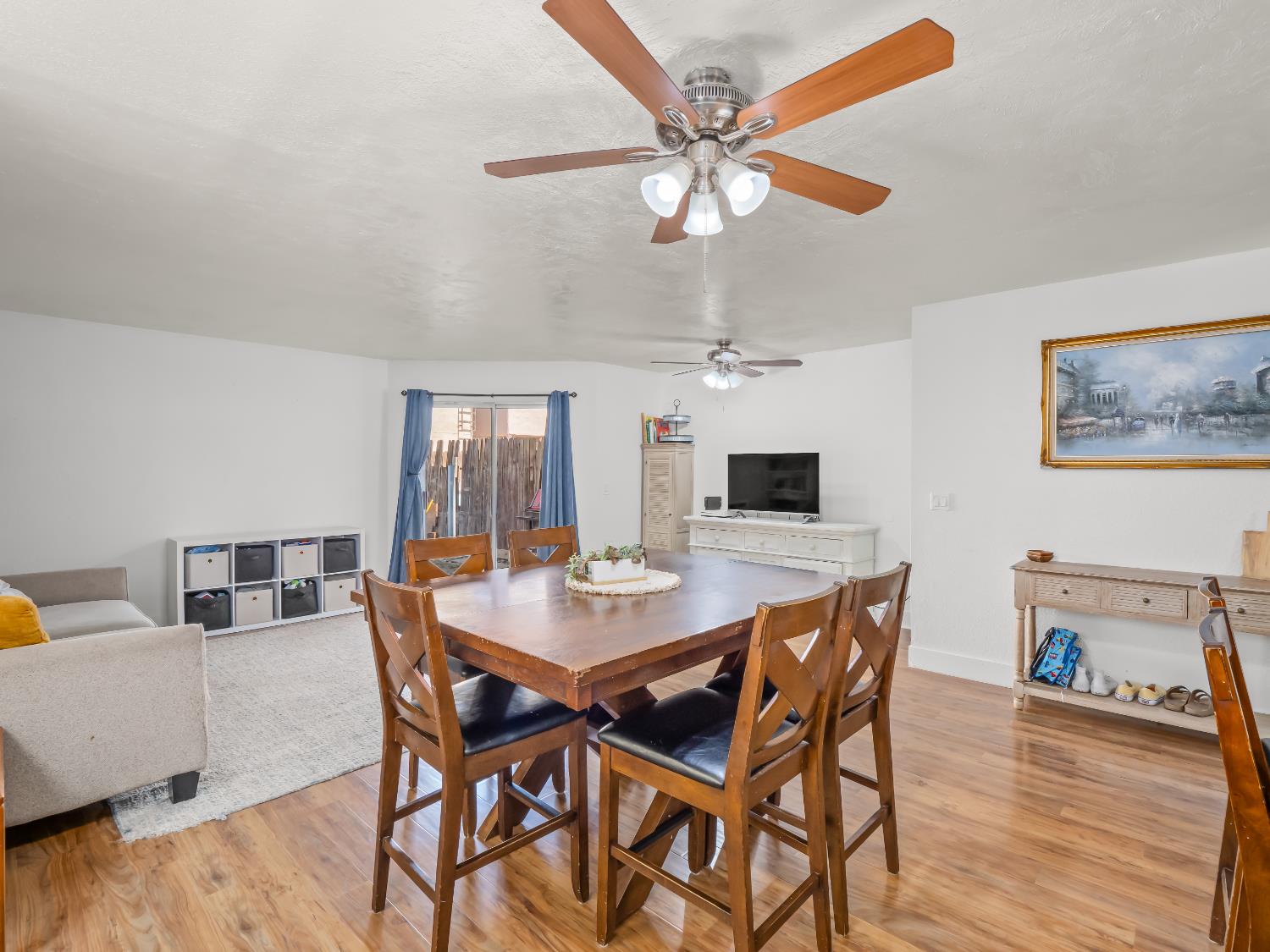 3670 W Terrace Ave, Fresno, CA 93722