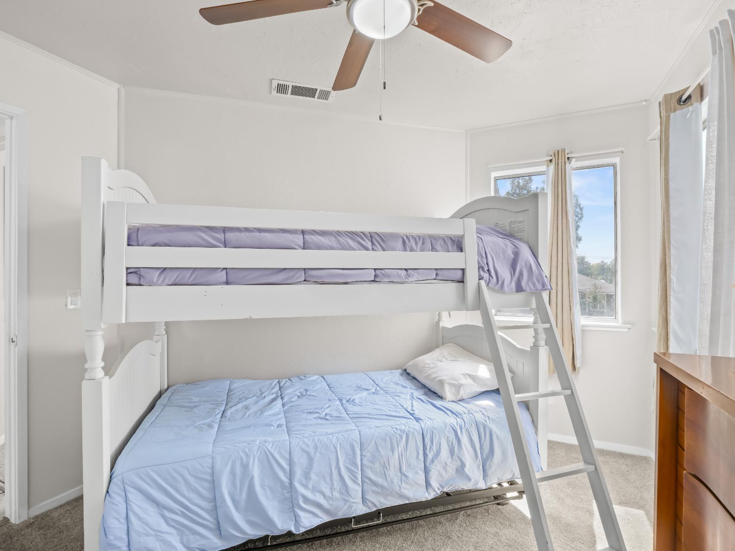 3670 W Terrace Ave, Fresno, CA 93722