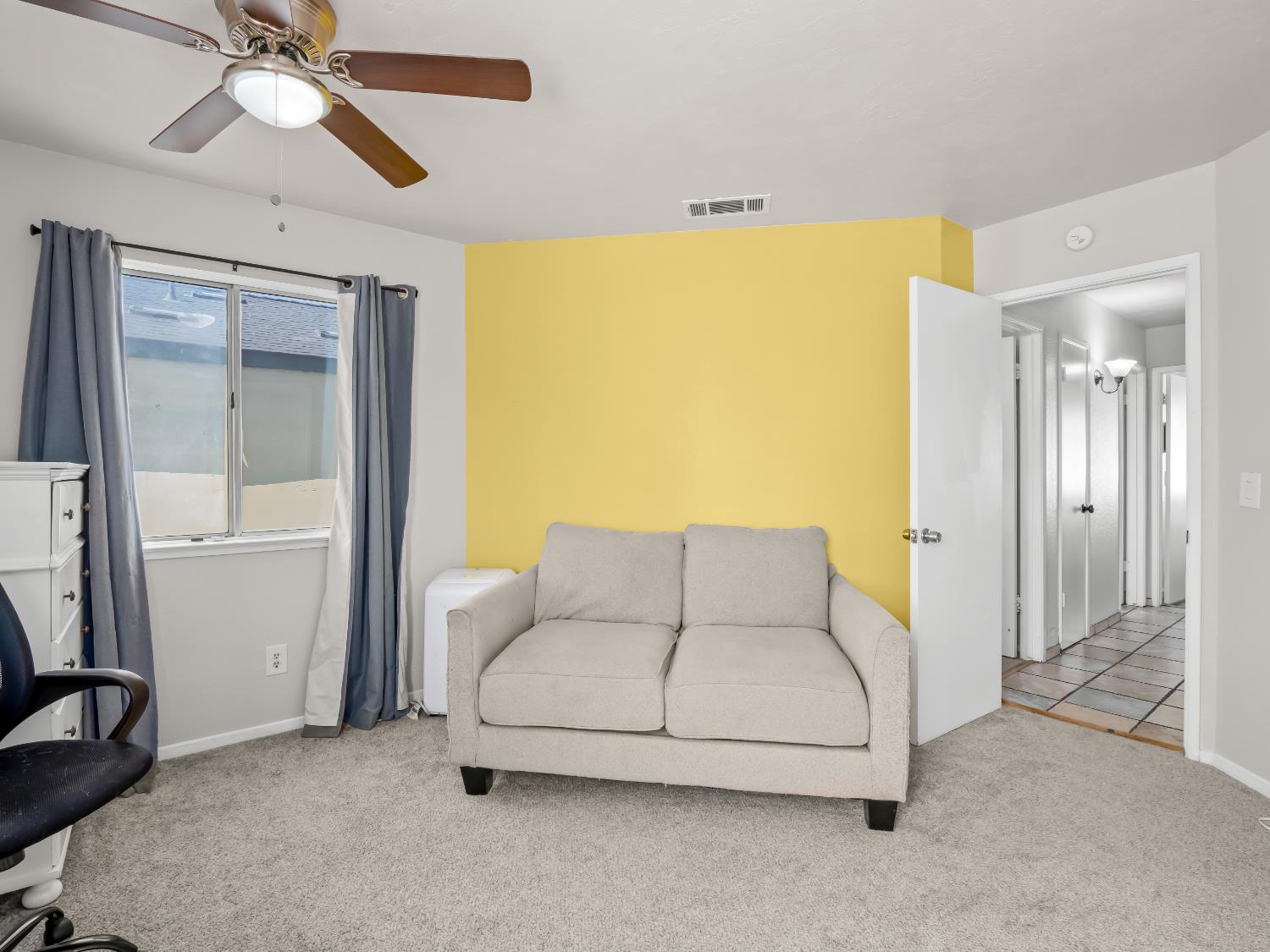 3670 W Terrace Ave, Fresno, CA 93722