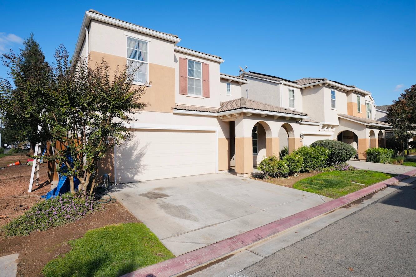 4626 W Javier Way, Fresno, CA 93722