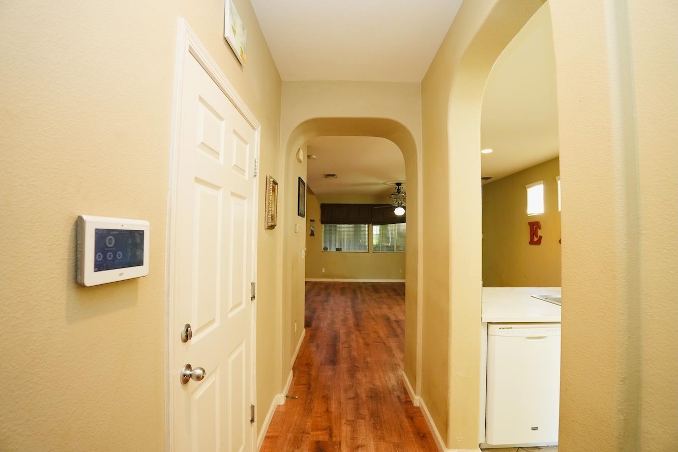 4626 W Javier Way, Fresno, CA 93722