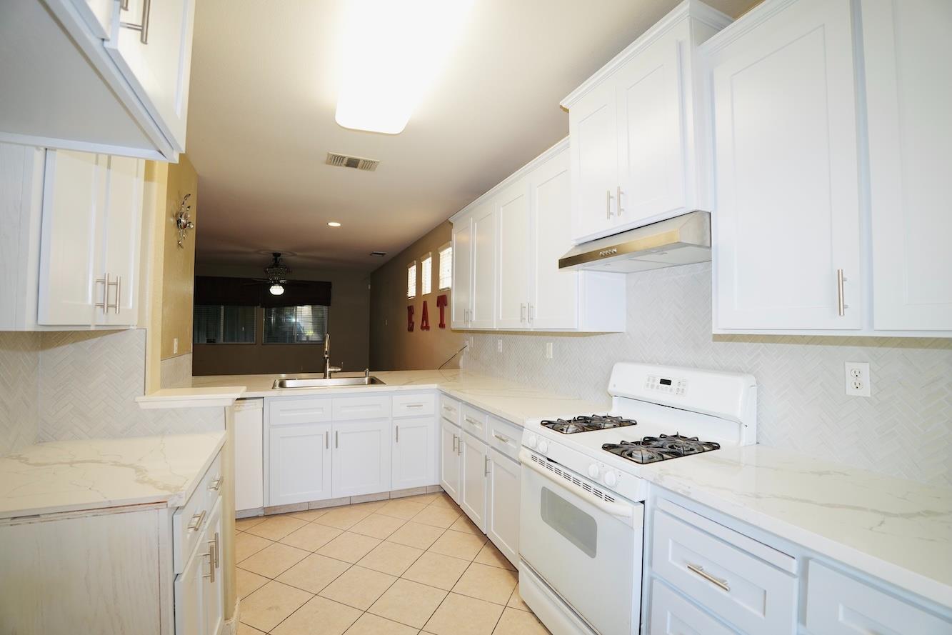 4626 W Javier Way, Fresno, CA 93722