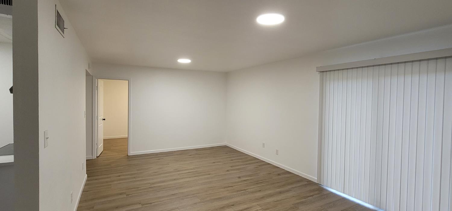 1540 W Ashcroft Ave, Fresno, CA 93705