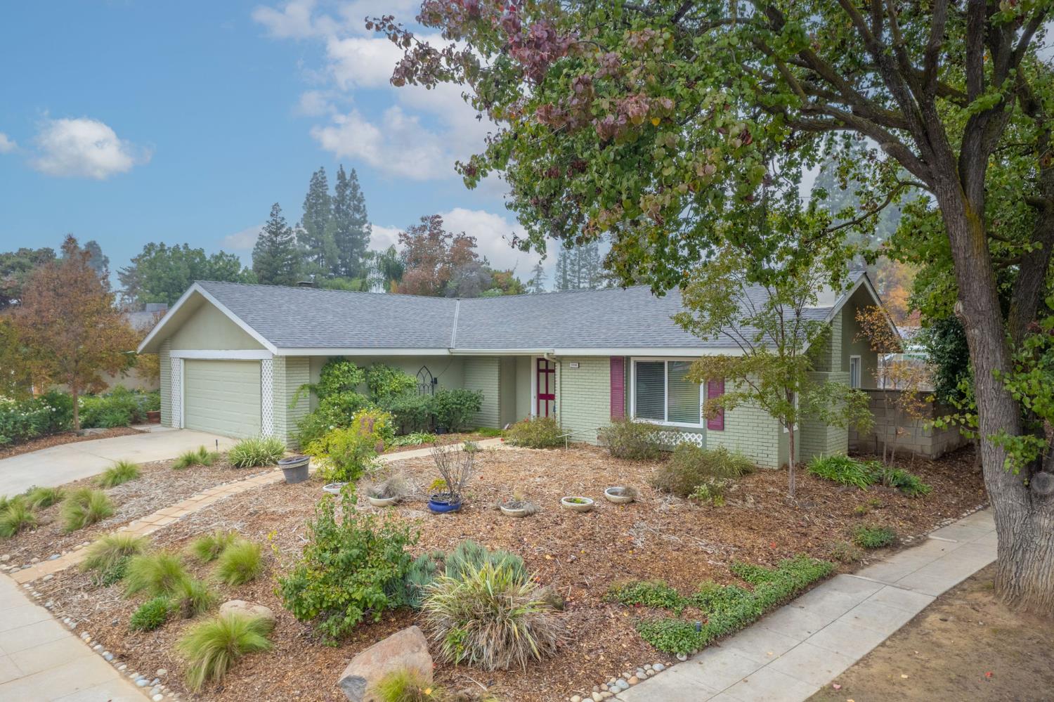 3338 E Menlo Ave, Fresno, CA 93710