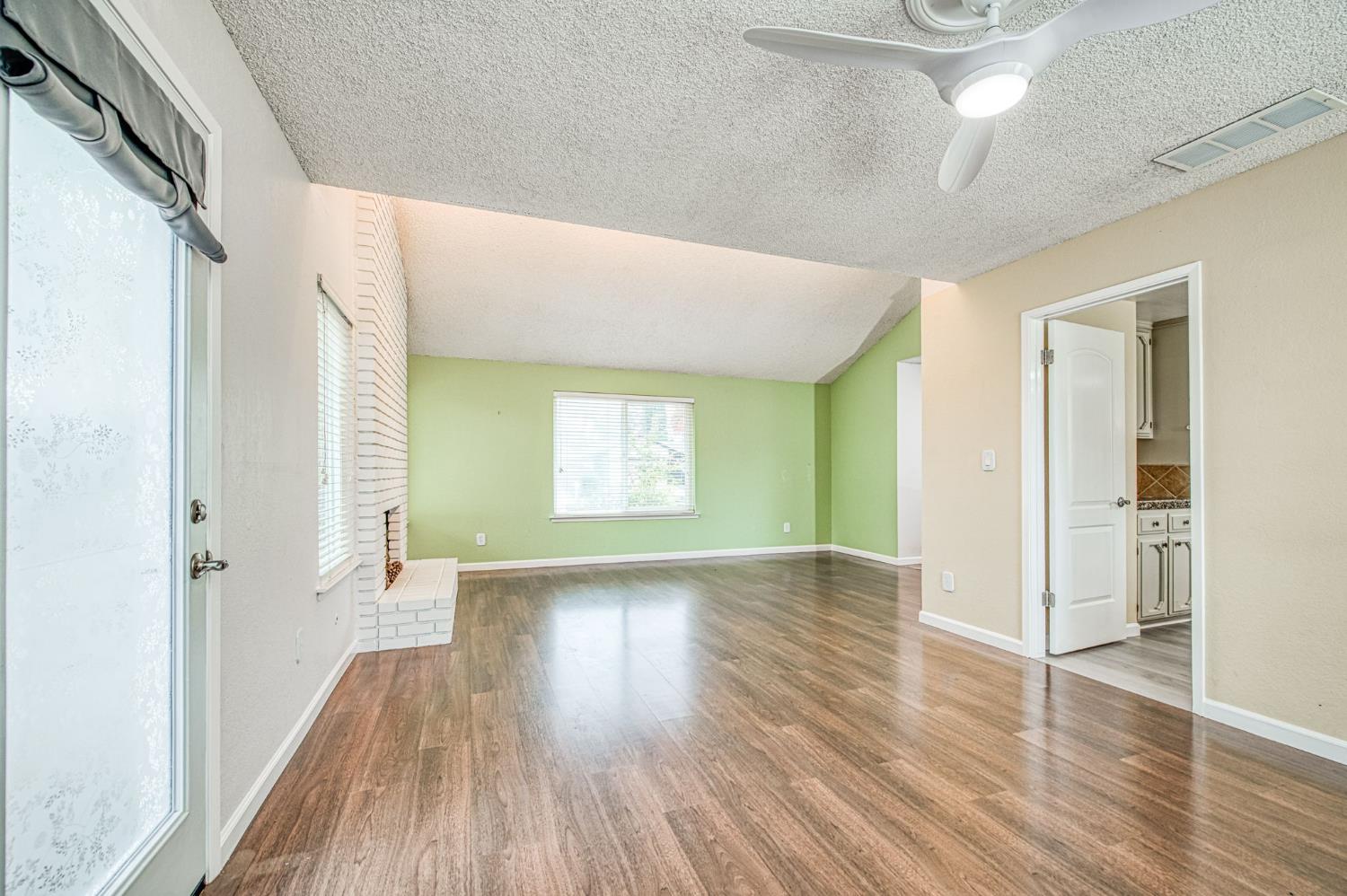 3338 E Menlo Ave, Fresno, CA 93710