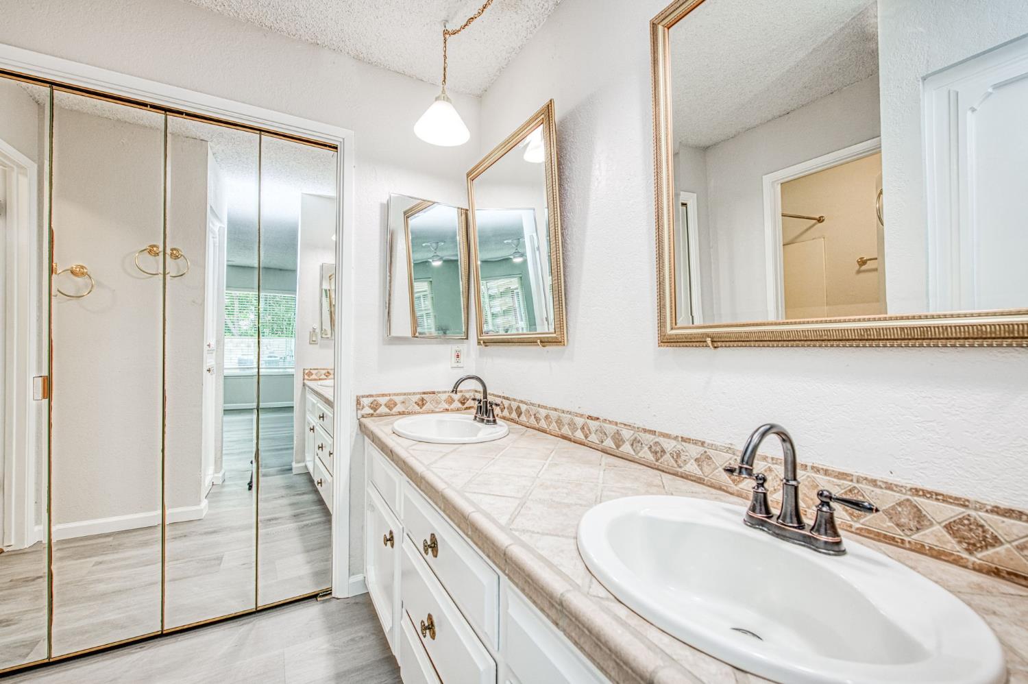 3338 E Menlo Ave, Fresno, CA 93710