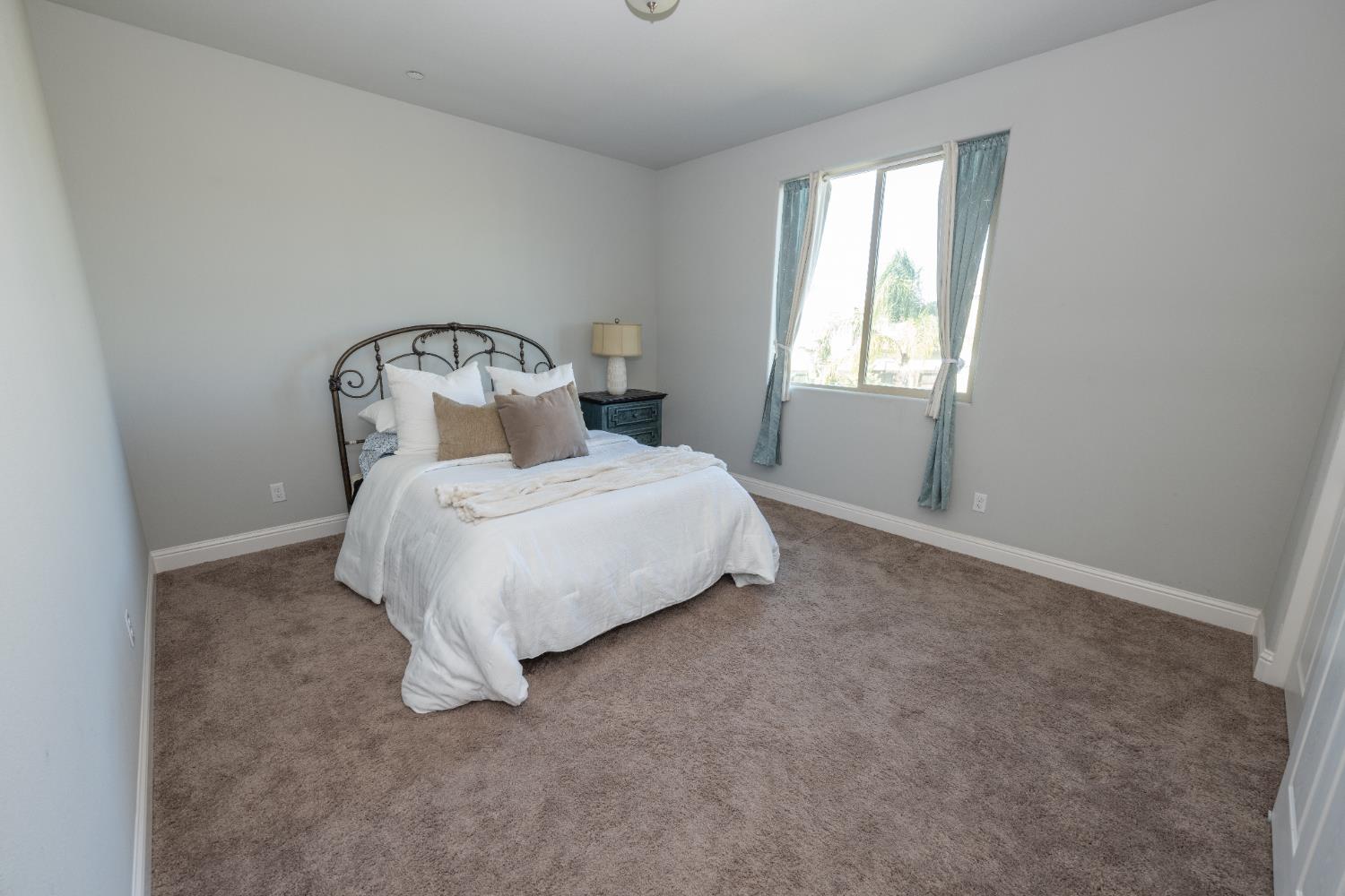 7330 E Princeton Ave, Fresno, CA 93737