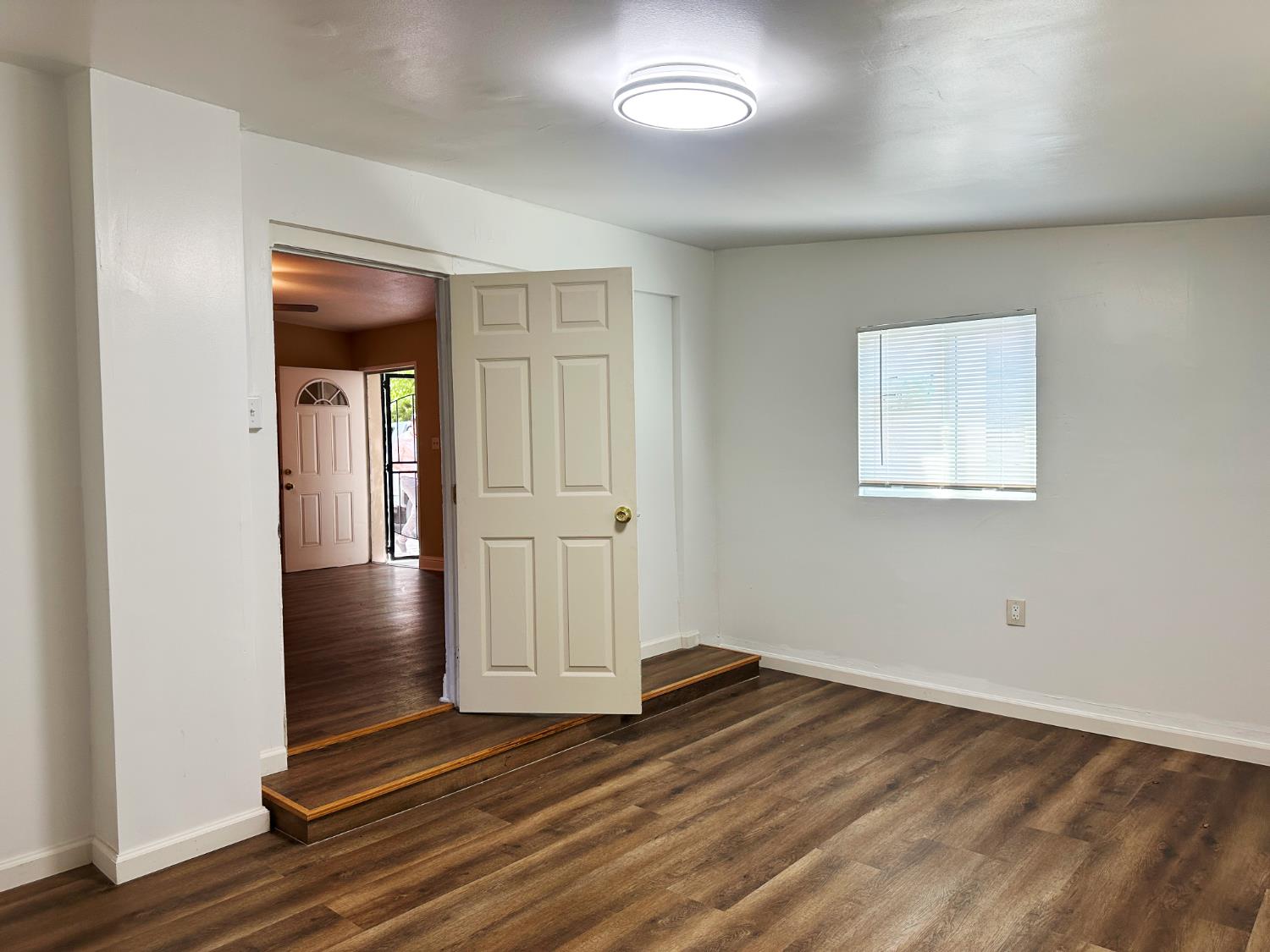 2723 E Lansing Way, Fresno, CA 93726