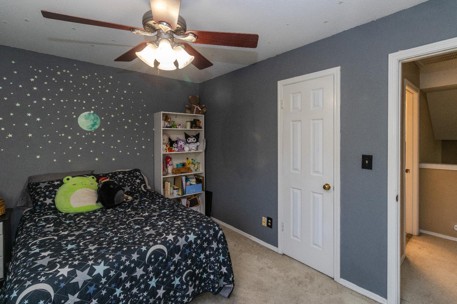 1204 E Salem Ave, Fresno, CA 93720