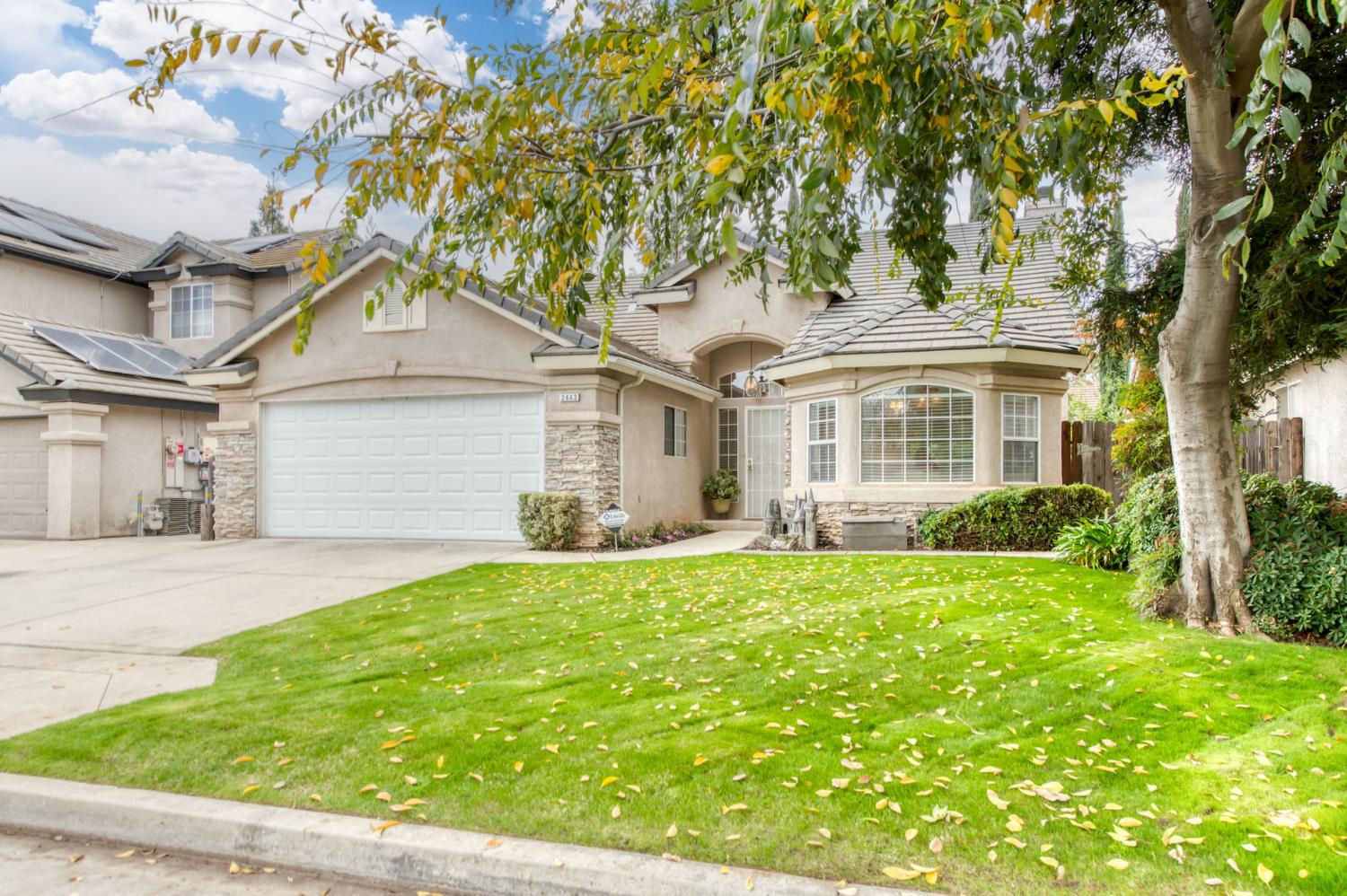 2443 E Rush Ave, Fresno, CA 93730