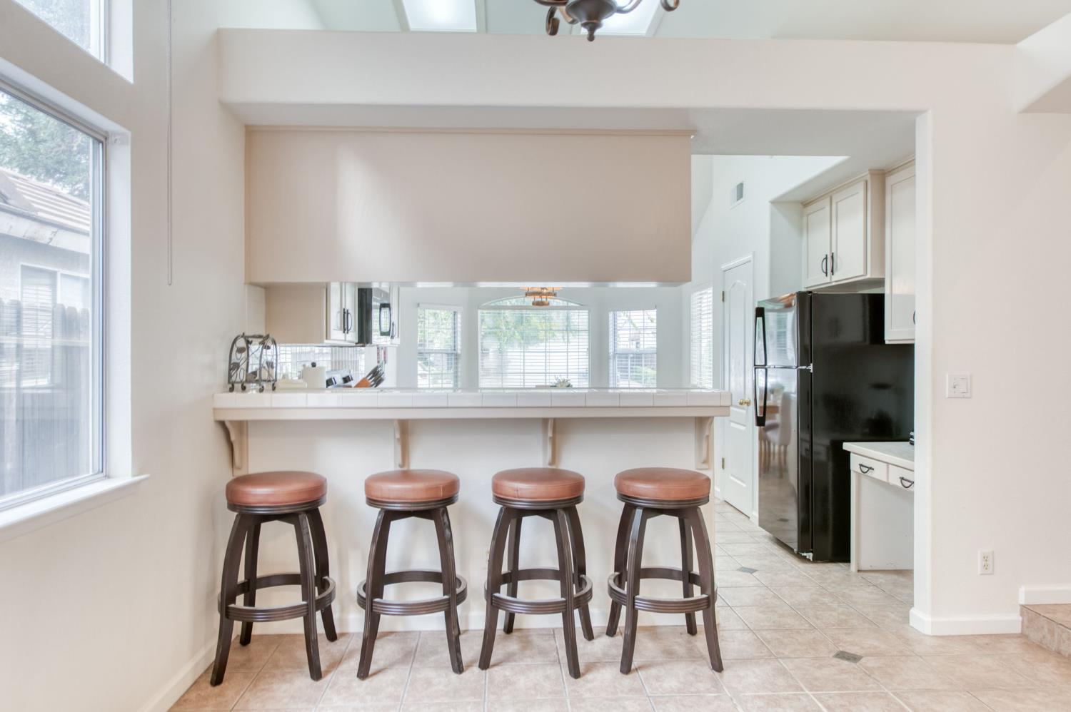 2443 E Rush Ave, Fresno, CA 93730