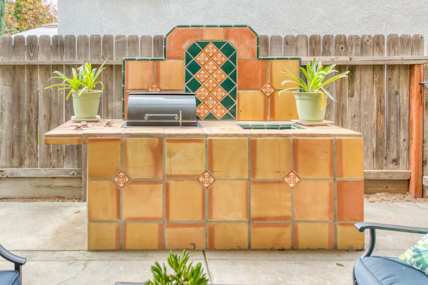 2443 E Rush Ave, Fresno, CA 93730