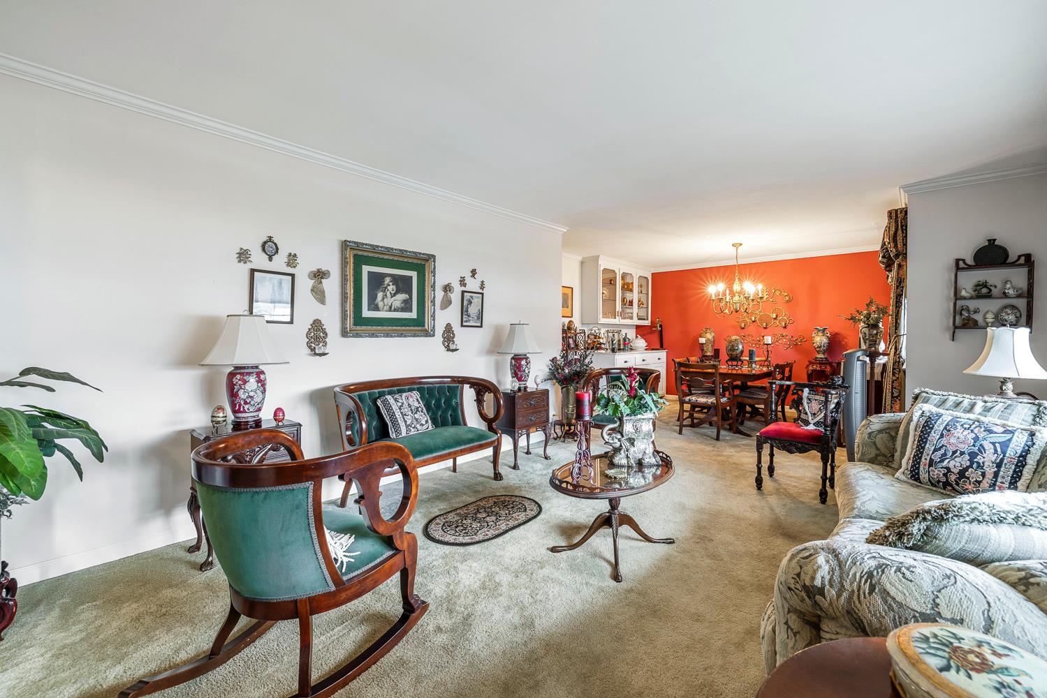 1083 W Escalon Ave, Fresno, CA 93711