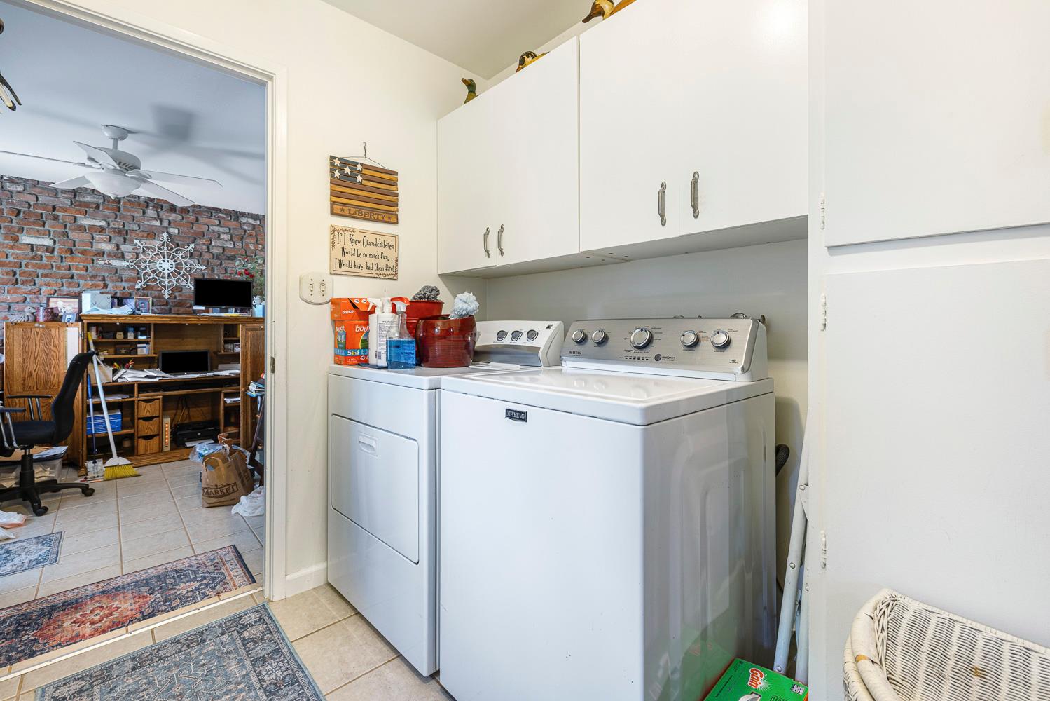 1083 W Escalon Ave, Fresno, CA 93711