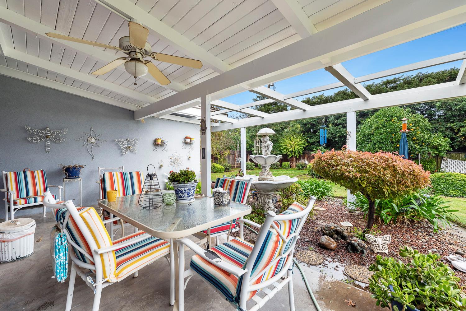 1083 W Escalon Ave, Fresno, CA 93711