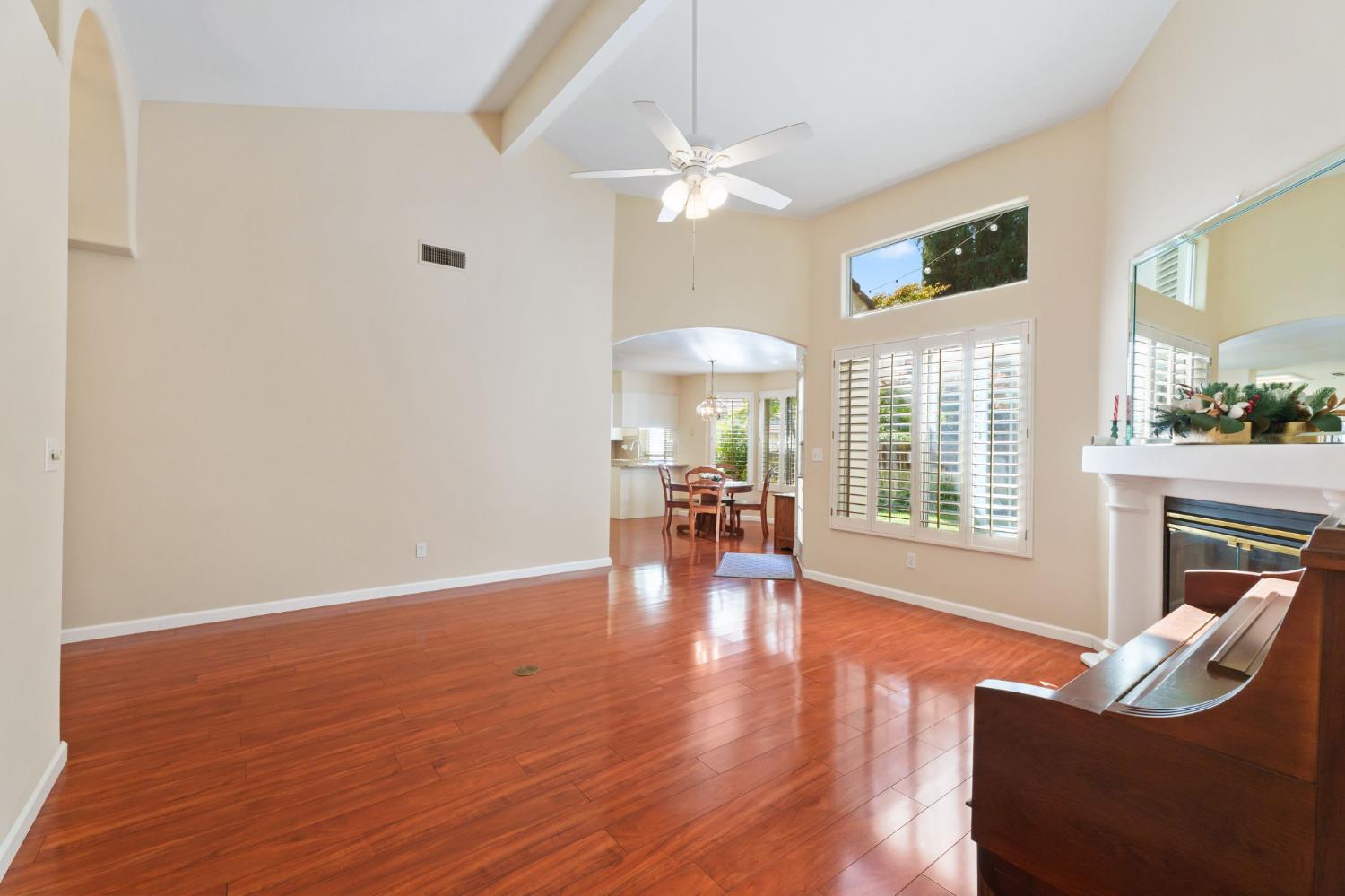 9501 N Congress Ave, Fresno, CA 93720