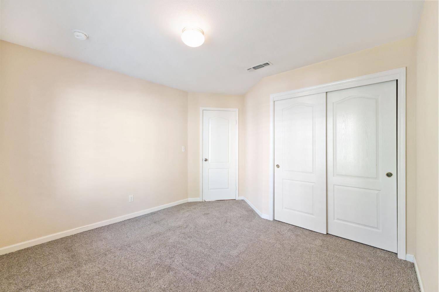 9501 N Congress Ave, Fresno, CA 93720