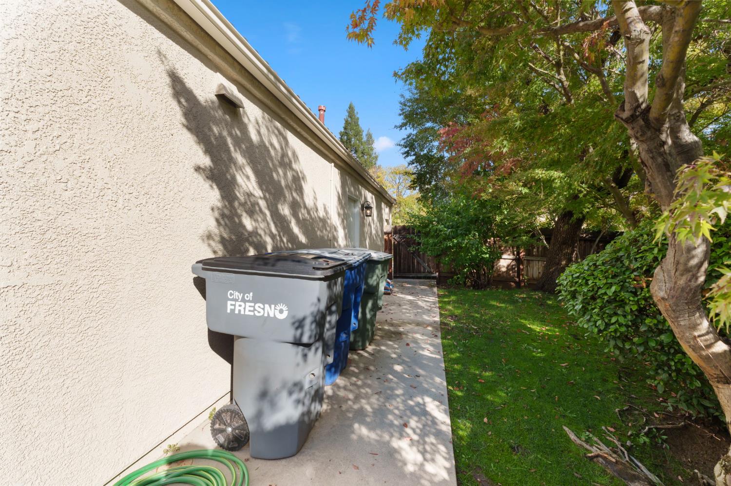 9501 N Congress Ave, Fresno, CA 93720