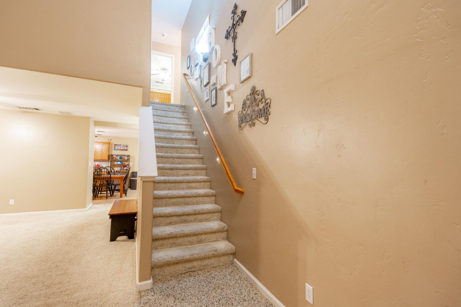 6165 E Heaton, Fresno, CA 93727