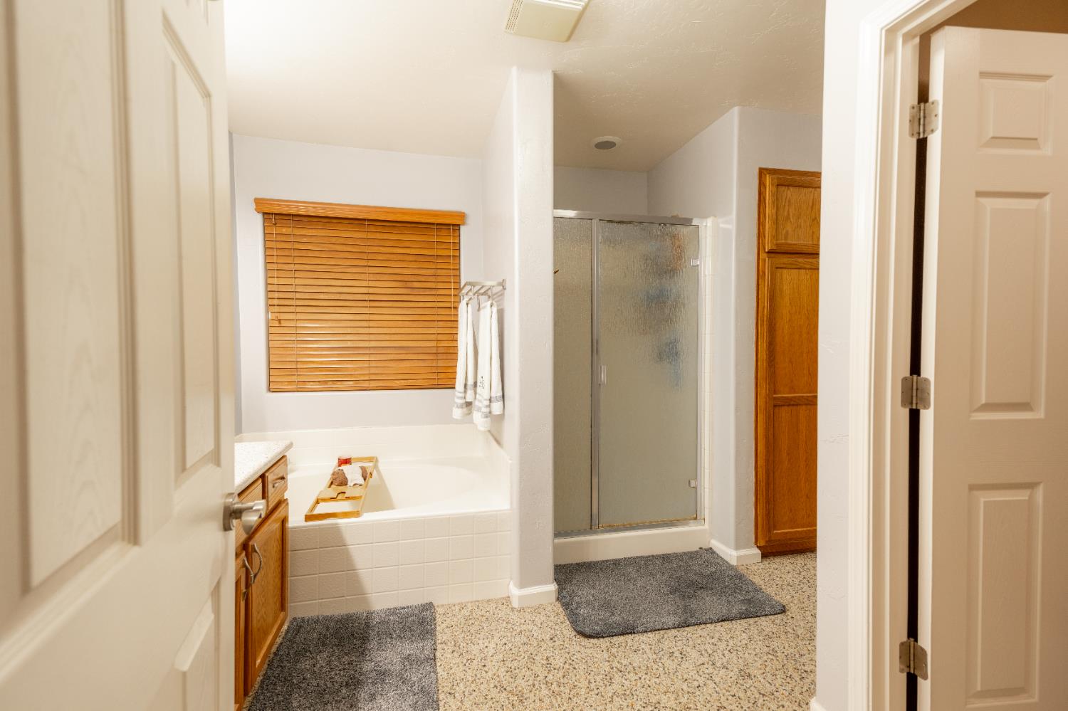 6165 E Heaton, Fresno, CA 93727