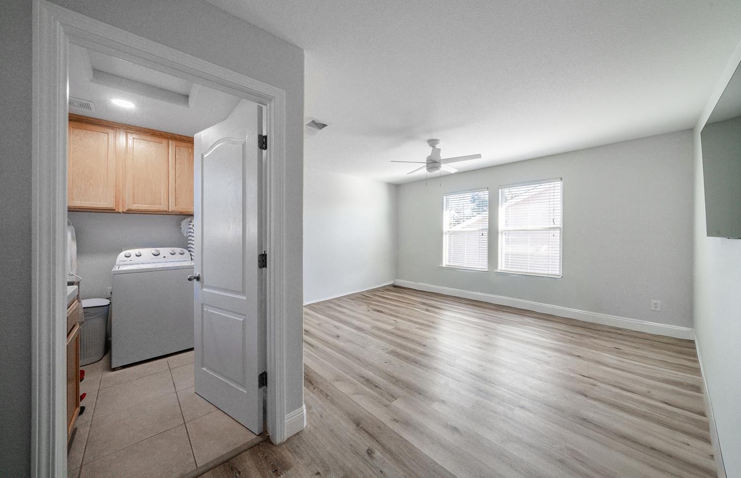 4774 W Oswego Ave, Fresno, CA 93722