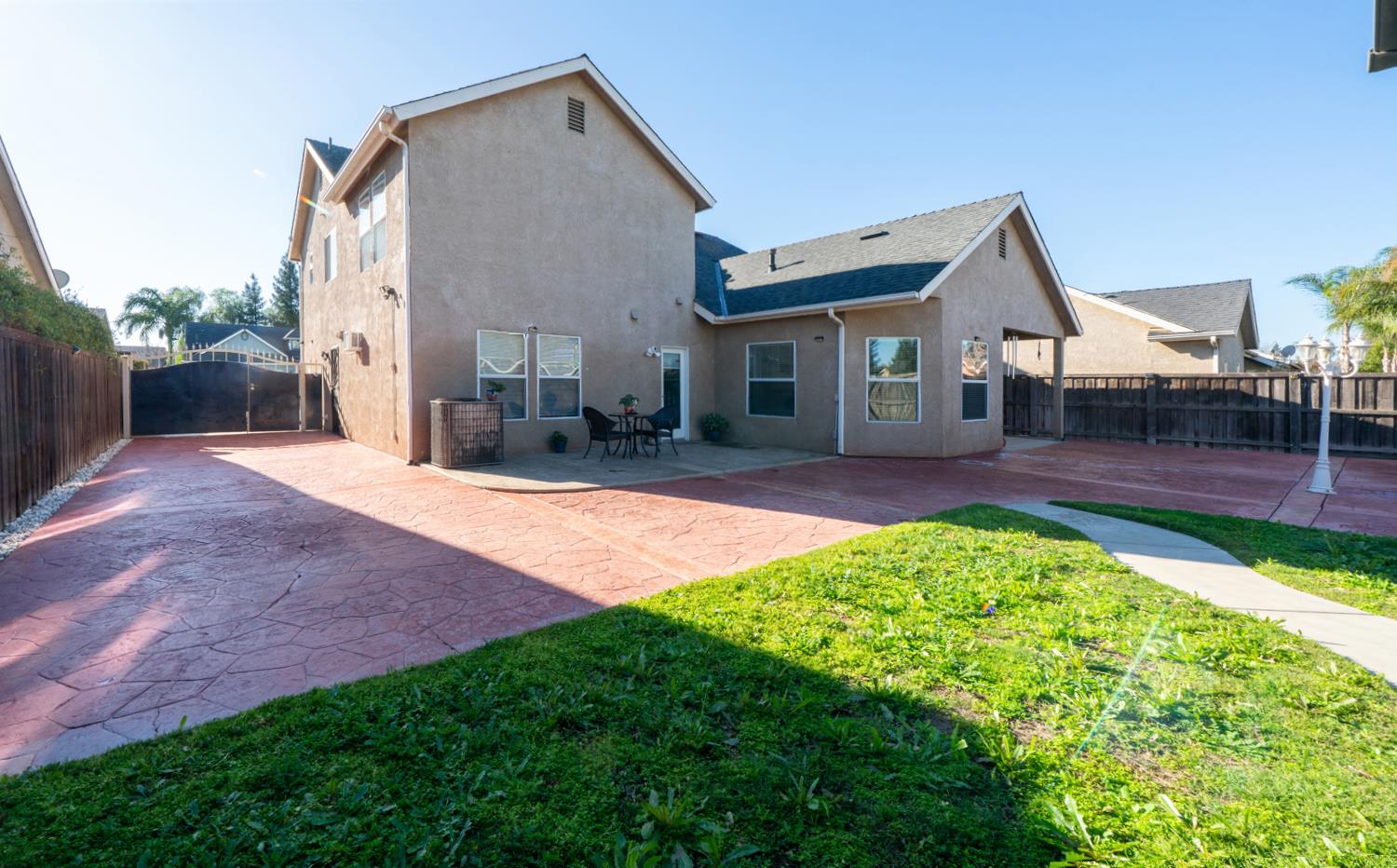 4774 W Oswego Ave, Fresno, CA 93722