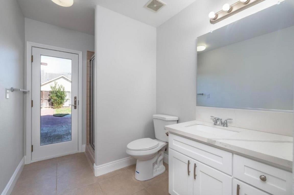 4774 W Oswego Ave, Fresno, CA 93722