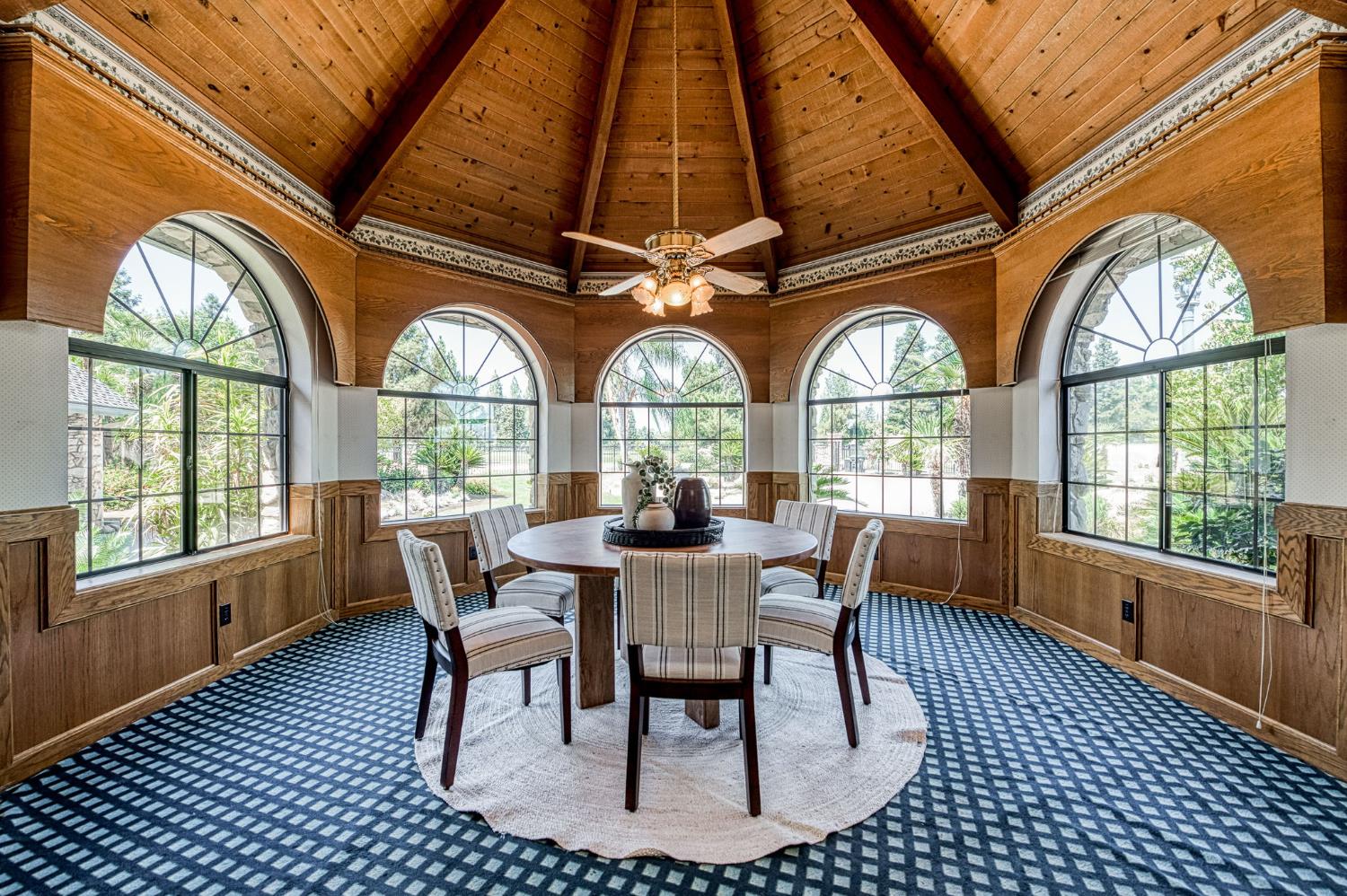 424 N De Wolf Ave, Fresno, CA 93737