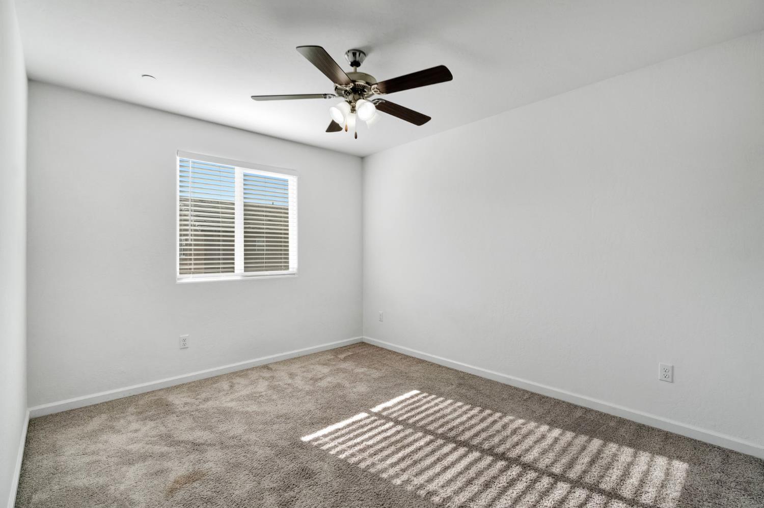 6647 E Vassar Ave, Fresno, CA 93727