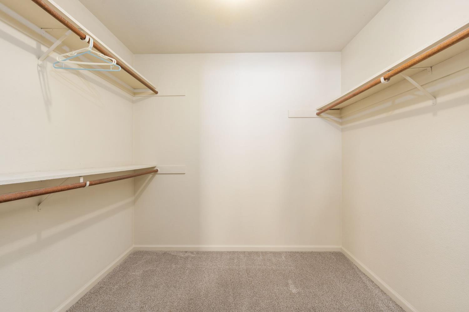 1544 E Jordan Ave, Fresno, CA 93720