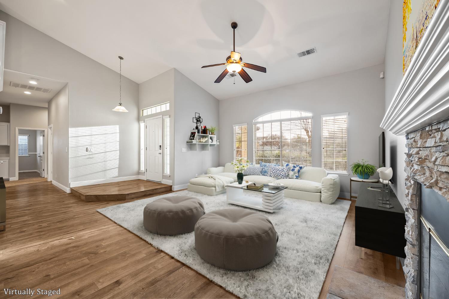 9786 N Backer Ave, Fresno, CA 93720