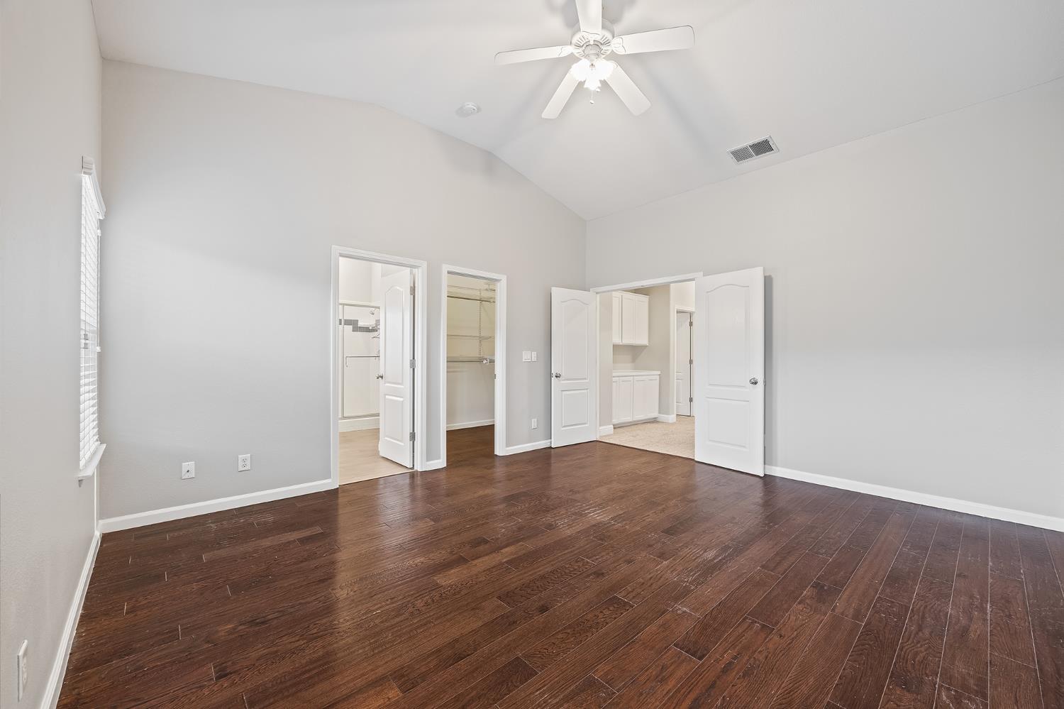 9786 N Backer Ave, Fresno, CA 93720