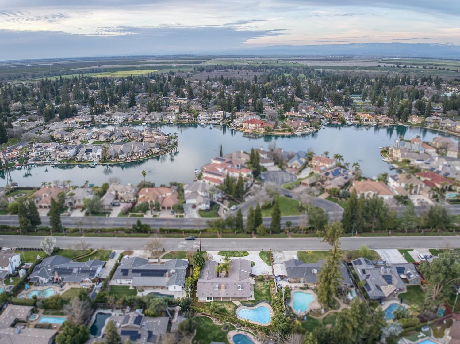 2805 W Spruce Ave, Fresno, CA 93711