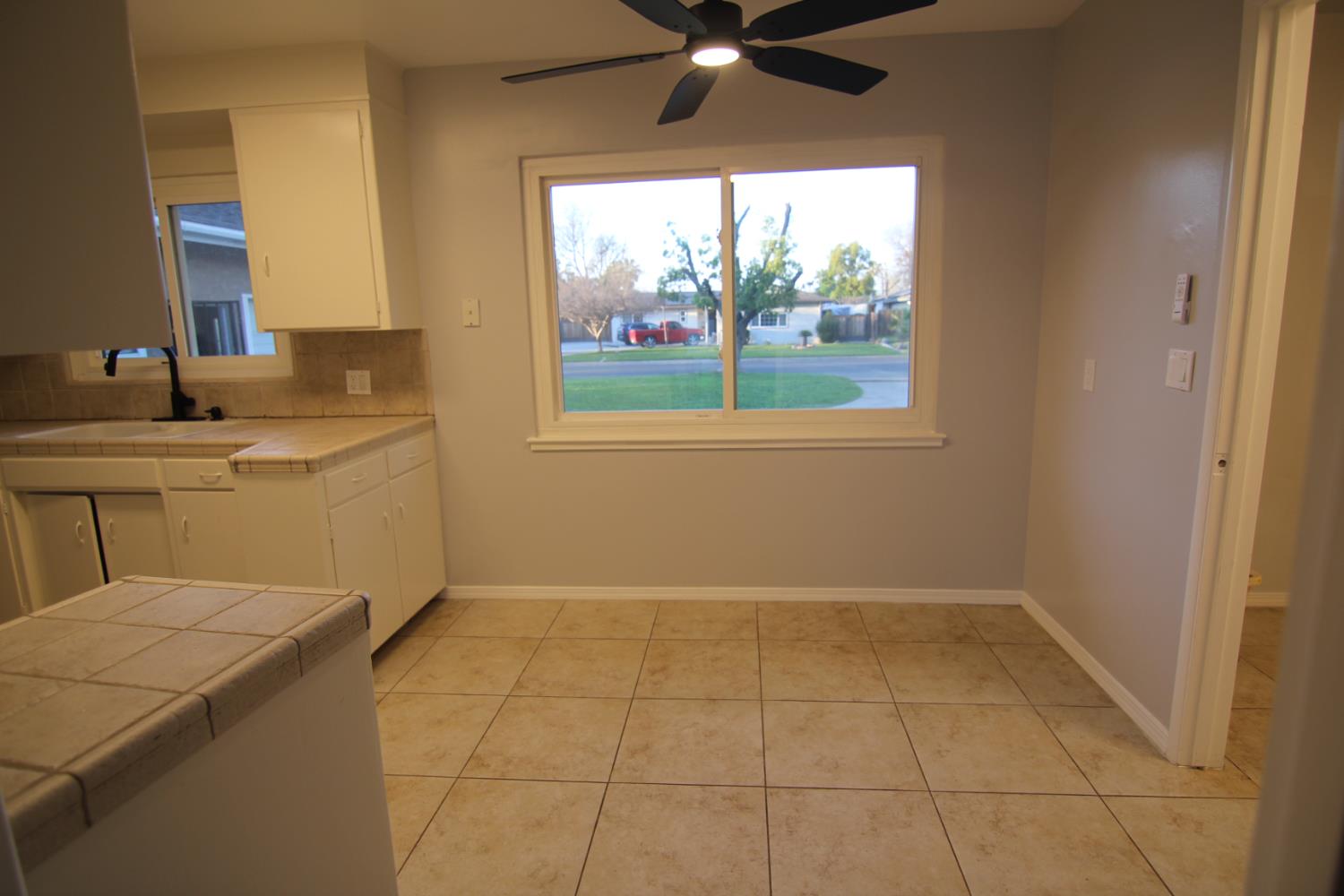 567 E Keats Ave, Fresno, CA 93710