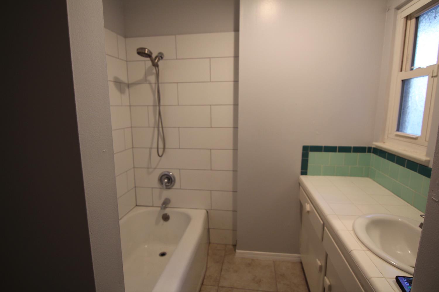 567 E Keats Ave, Fresno, CA 93710