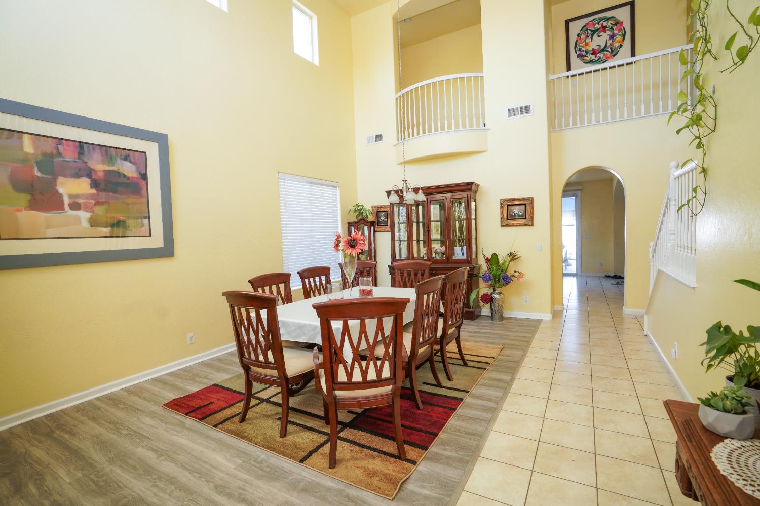 1976 N Belvedere Ave, Fresno, CA 93722