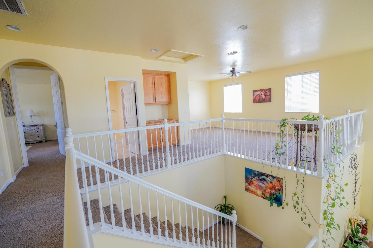 1976 N Belvedere Ave, Fresno, CA 93722